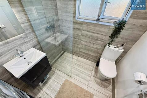 Refitted Shower Rioom
