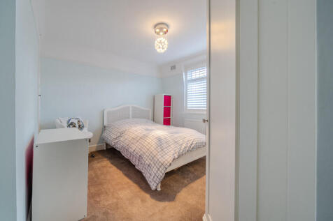 1387769-15-694147...