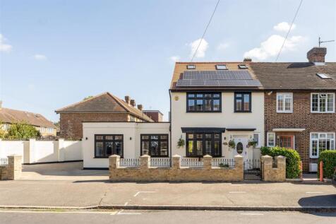 Douglas Avenue, E17