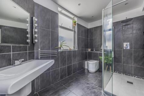 20 Gladys Avenue, Hilsea-PorticoMarketing-SoldBy-2