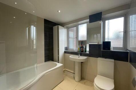 WhatsApp Image 2025-10-16 at 15.55.02.jpeg