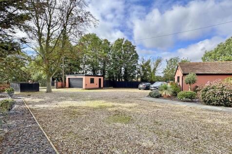 Garage &amp; Driveway Parking.jpg