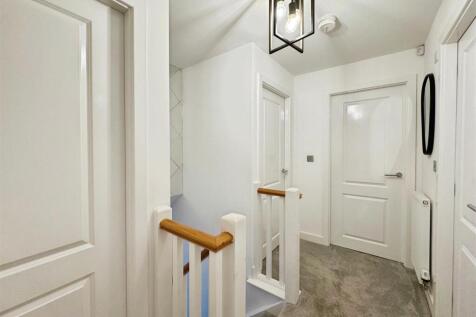 c0405729--4901-8269-232FE9895F82-16555-00000AADE71