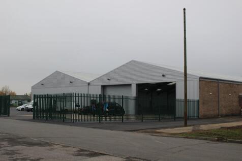 Warehouse to rent in wetherby