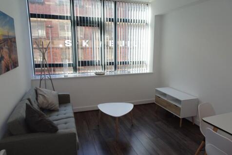 Fabrick Square - One of Digbeth's newest, large-scale residential developments! Inciti Lettings are proud to offer this exceptionally presented, one bedroom apartment.