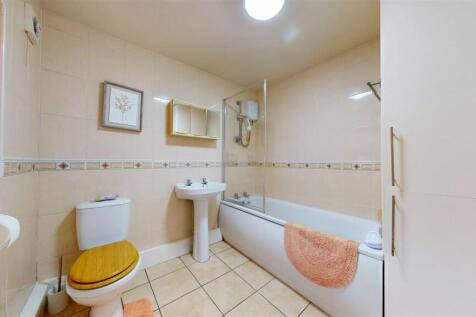 Greenfield Road Bathroom