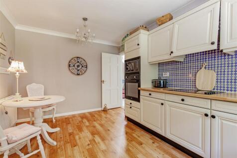 Shaker Style Kitchen