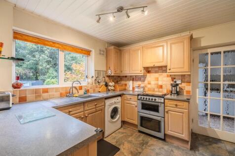 2 Tynewydd North Close-12.jpg