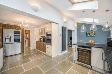 Kitchen / Breakfast Room