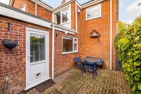 338 Cricklewood (Kirton End)-9.jpg