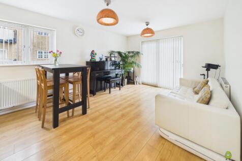 Presented by Clinton at EweMove Bexleyheath and Da