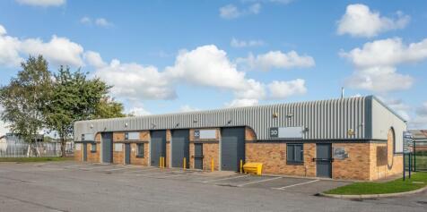 Light Industrial to rent in new rossington