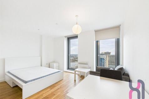 Fully Furnished Apartments
* Situated in the heart of MediaCityUK
* Onsite residents gym
* Onsite cinema room
* Co-working spaces
* Tenant loyalty card exclusive
* Secure entry system