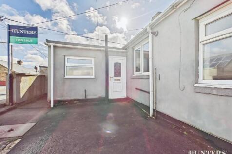 6806effb-CAM05287G0-PR0165-STILL017.jpg