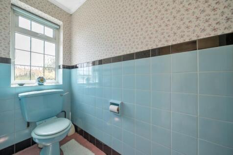 1312089-3-684c22be74cd6-ARW