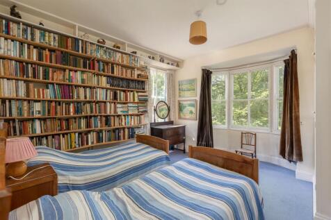 Undercliffe 1 Bedroom 1-1.jpg