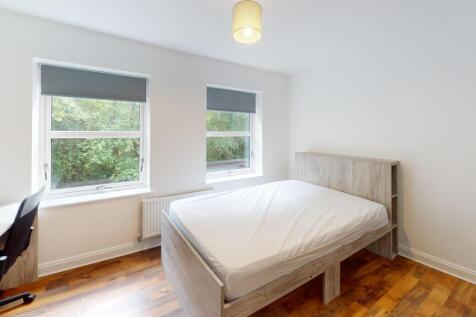 Student Digs - Blue