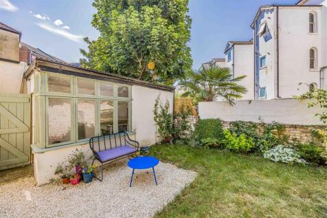 Flat 2, 26 Granada Road, Southsea-Small-PorticoMar