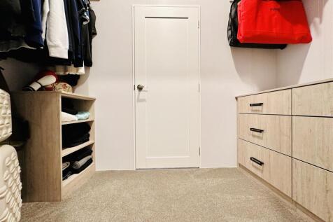 Walk In Wardrobe