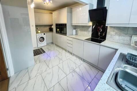 Fitted Kitchen