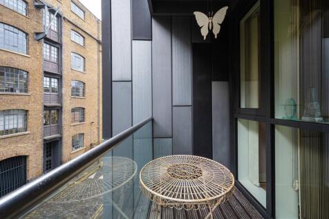 1 bed, 1 bath Flat in London - Photo 9