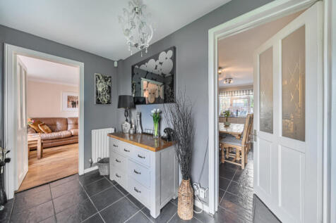 1375881-7-69147f2...