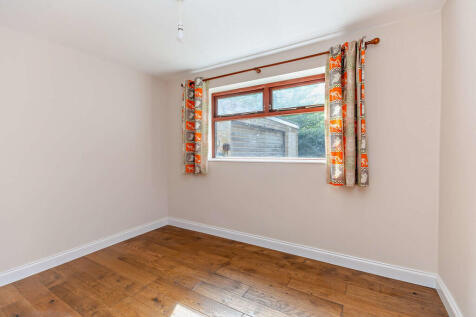 8663587-interior0...