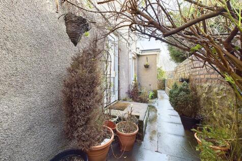 CAM03185G0-PR0079-STILL013