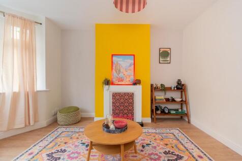 0G6WBN - Living Room B.jpg