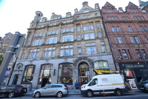 Sutton Kersh are pleased to advertise to the open sales market this first floor studio apartment currently producing a rental income of £8,340 per annum. The property briefly comprises of open plan li