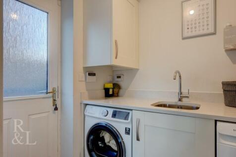 Spring Avenue  (26).jpg