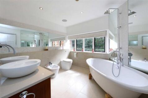 En Suite Bathroom