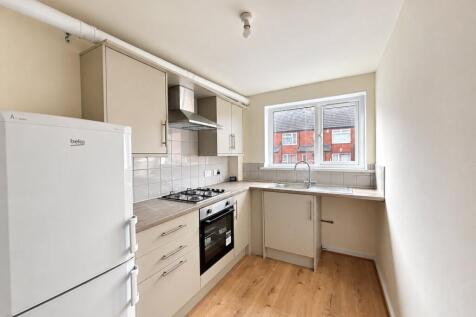 1 Bedroom Flat in OL16 5SZ