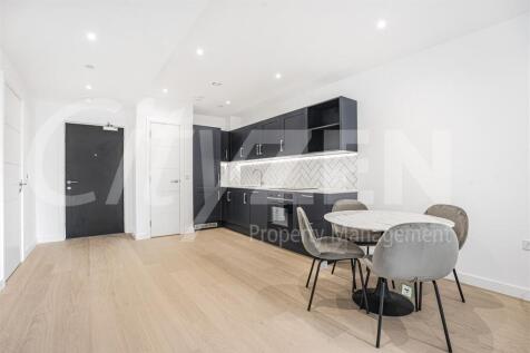 RECEPTION AREA (SIMILAR APARTMENT)