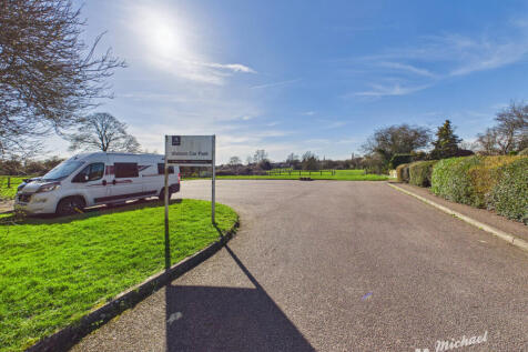 CAM03852G0-PR0568-STILL013