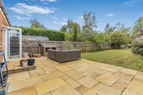 90 Oxford Road, Banbury-20.jpg