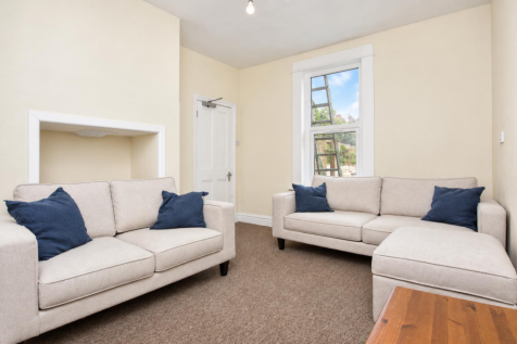 6 Bedroom Flat in BA1 3NH