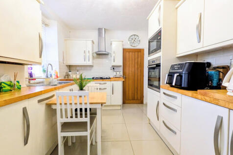 PXL_20251107_125241608.MP~2