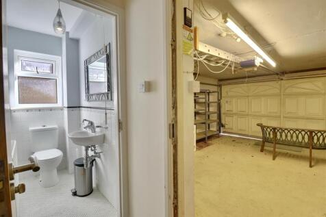 Cloakroom/Garage