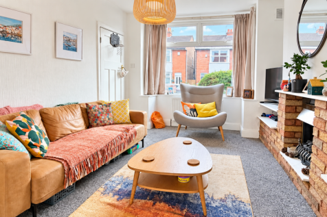 Lounge image 1.png