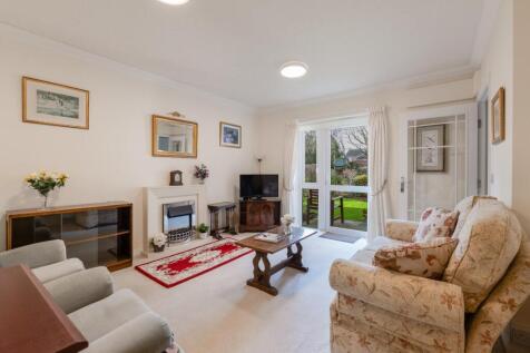 lounge-1.jpg
