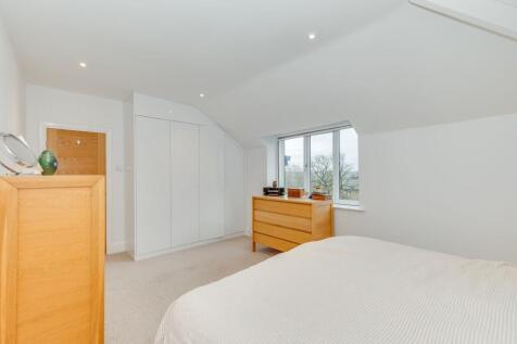 4 bed, 3 bath Detached in Sheffield - Photo 24