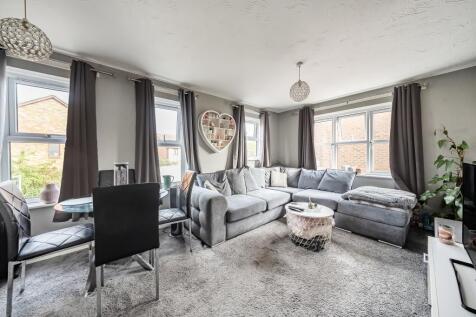 Reception Room/Dining Room