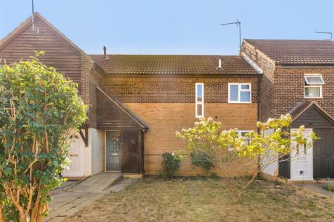 7 Hydrangea Walk, Banbury-1.jpg