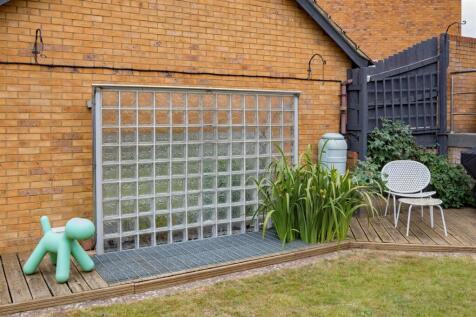 35 Coniston close 07.jpg