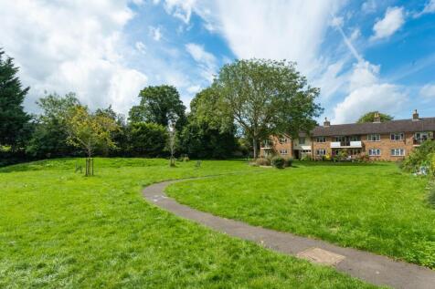 15 Hawksmoor Road-01699