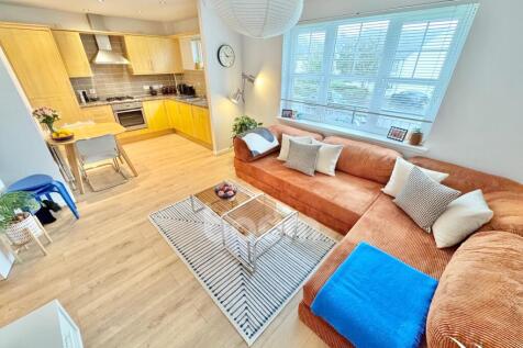 Belfast Quay, Irvine lounge pic