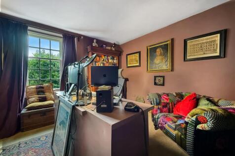 Bedroom.JPG