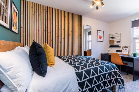 6 Bedroom Terraced in LN1 1LT