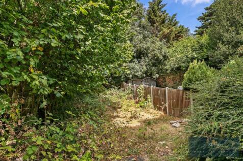 Coombe Road 153 FB MV-8.jpg